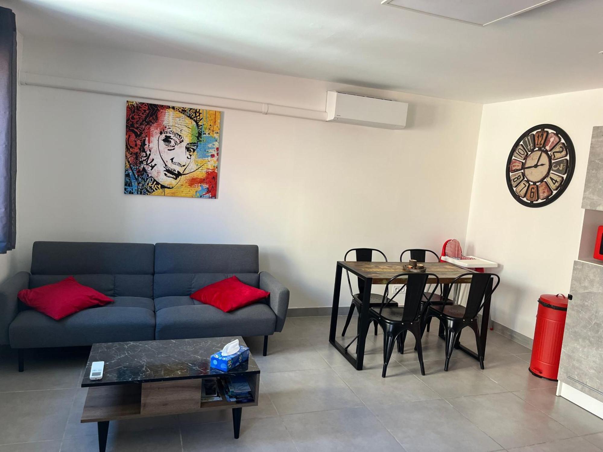 Charmant Appartement Climatise Quartier Las Cobas ペルピニャン エクステリア 写真